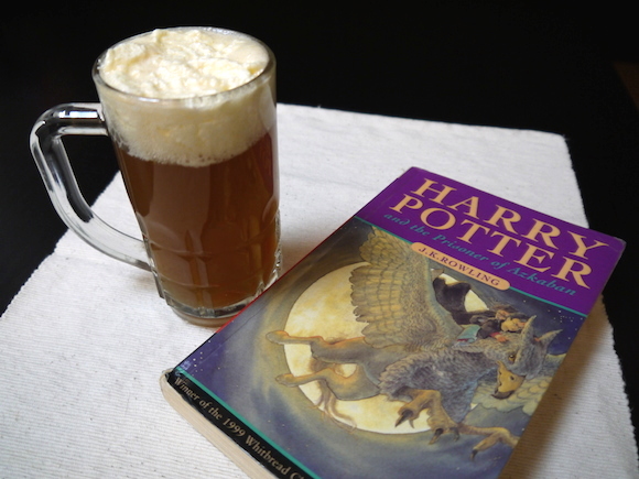 ハリーポッターの「バタービール」を作ってみた！　マグル（魔法の使えない普通の人）でもちゃんと作れるから安心して！