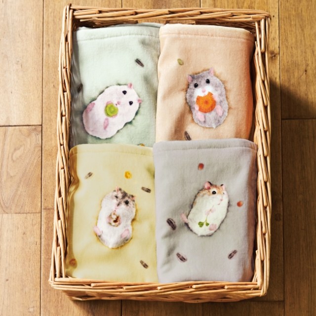 ハムスターがごろごろくつろぐ「フェイスタオル」がかわいい～♡ 顔をうずめてモフモフしたくなります