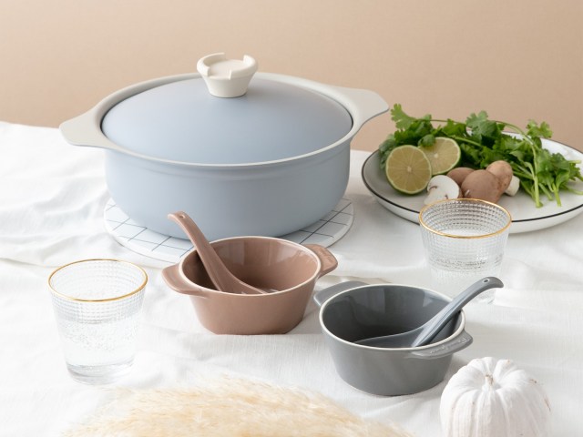 やっぱり冬はお鍋でしょ🍲 フランフランにオシャレな鍋や取り皿、鍋敷きなどが登場！ サイズもたくさんそろってます