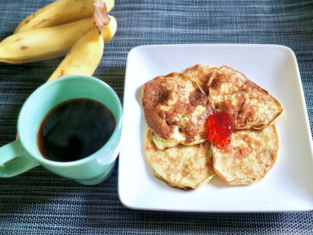 ニッカウヰスキー公式レシピを信じて「バナナ」と「卵」だけでパンケーキを作ってみた🥞作り方のポイントも見つけたよ！
